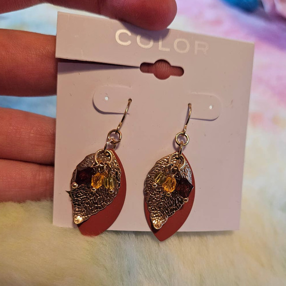 NEW! Beautiful Color Bohemian Style Fall Leaf Drop Earrings - Picture 4 of 5